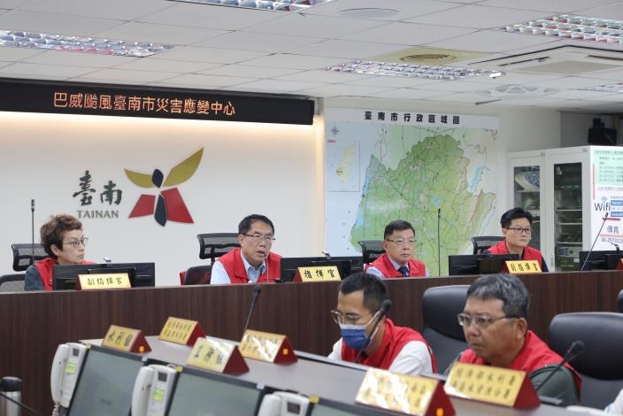 巴威颱風遠離　黃偉哲宣布台南12日正常上班上課