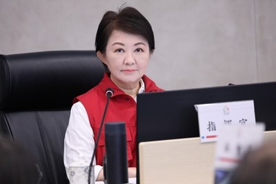 盧秀燕坐鎮災害應變中心　籲市民避免外出