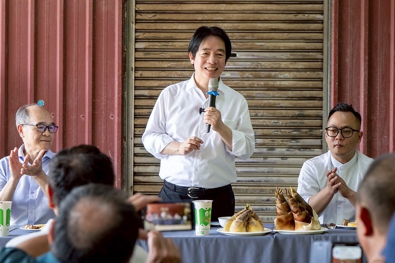 總統參訪泰安市民農園認養中心　盼完善農民社會安全制度