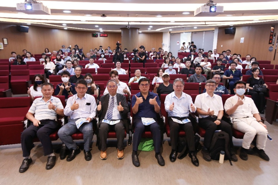 循環雙法說明會於中央大學登場 產官學共築零廢棄未來