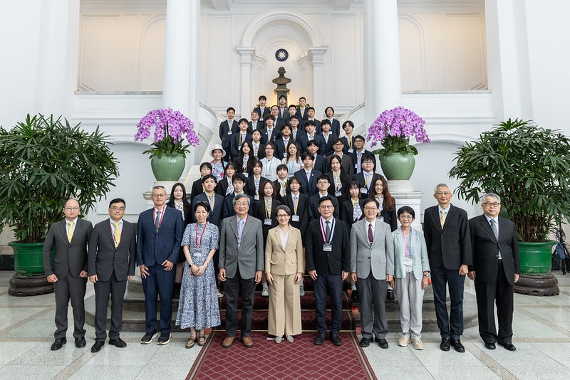 接見國際科展代表團　副總統期勉保持好奇心並勇於探索　以專業回應世界挑戰