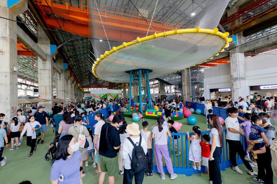 高雄親子遊樂園 開園第二日入園人數再創新高