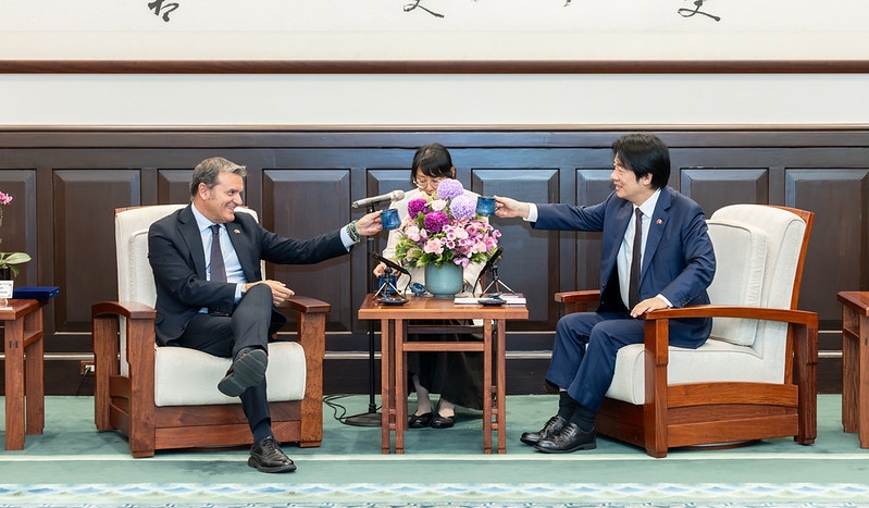 總統接見義大利參議院副議長訪團　盼深化臺義經貿與產業合作、開創新局