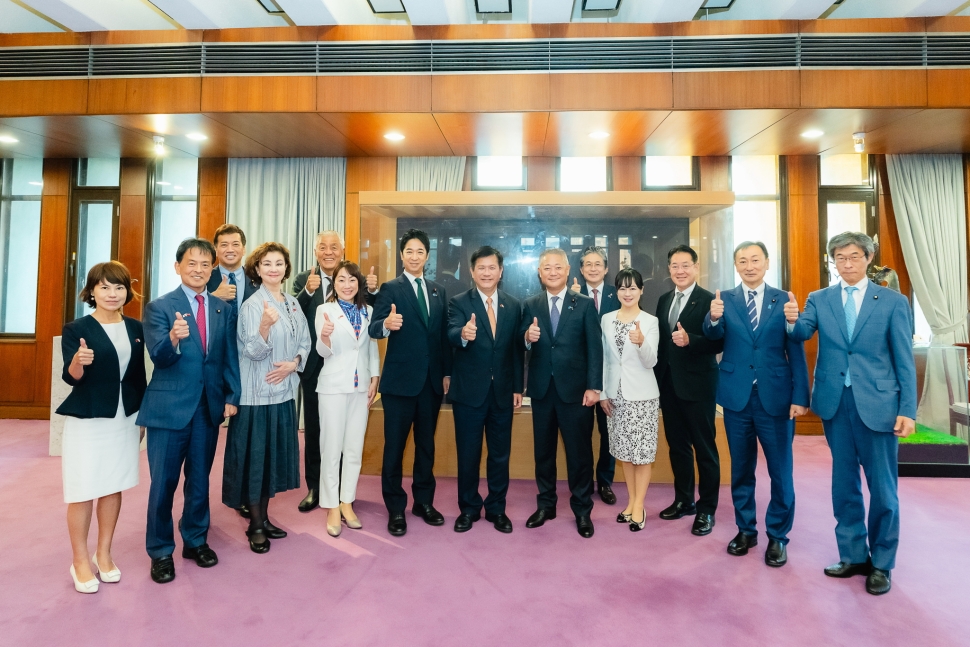 林佳龍接見日本維新會「中華民國（台灣）友好研討會」訪問團
