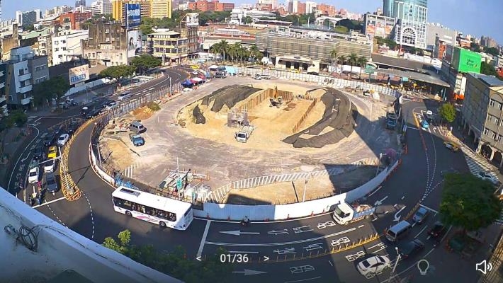 臺南火車站站前改善工程第三階段 9月21日起廣場、人行道陸續施作