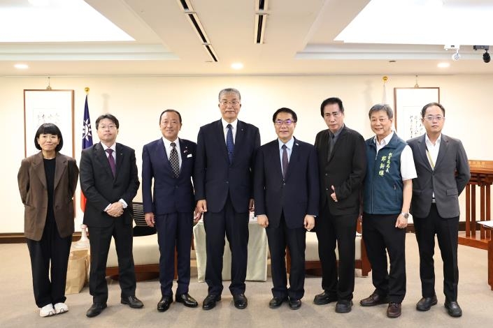 加賀市新任市長山田利明首度拜會黃偉哲 兩市交流再添新頁