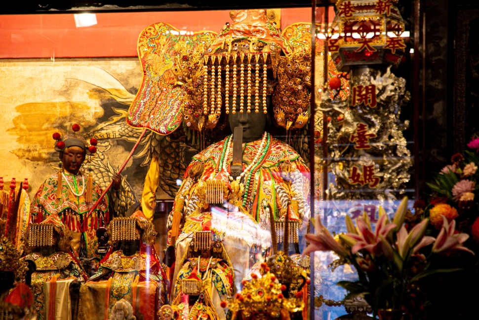 新港奉天宮媽祖契子女中秋團圓，翁章梁陪同祈福慶佳節