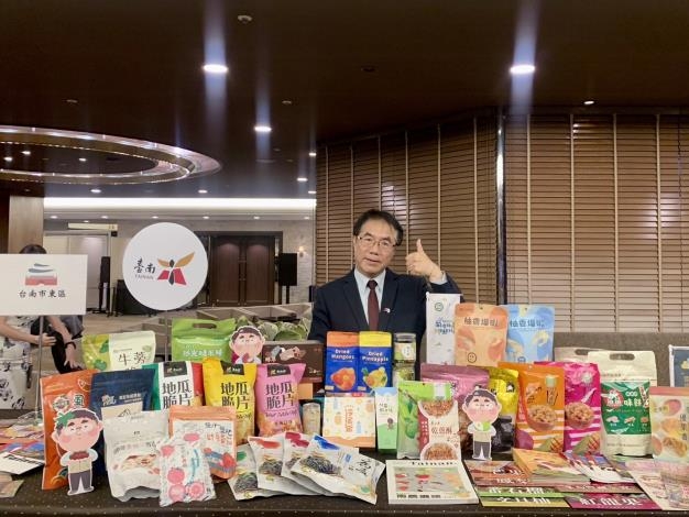 黃偉哲出席日本福岡國慶酒會　推廣台南農特產品