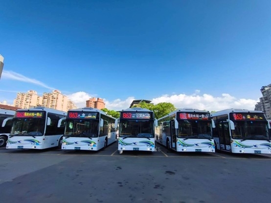 新北電動公車突破500輛　11輛新車投入北海岸路線