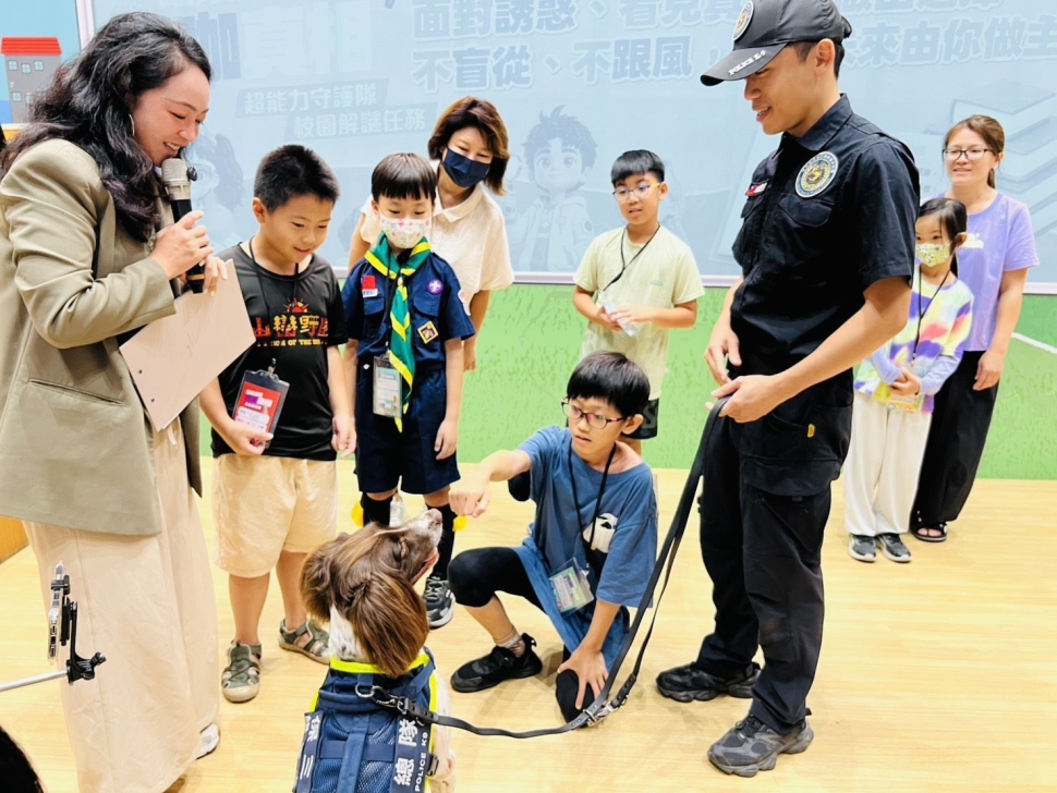 屏東縣府舉辦第二梯次防毒體驗活動　親子闖關學習拒毒技巧
